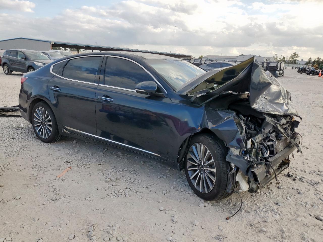 Kia Cadenza Premium Image 9