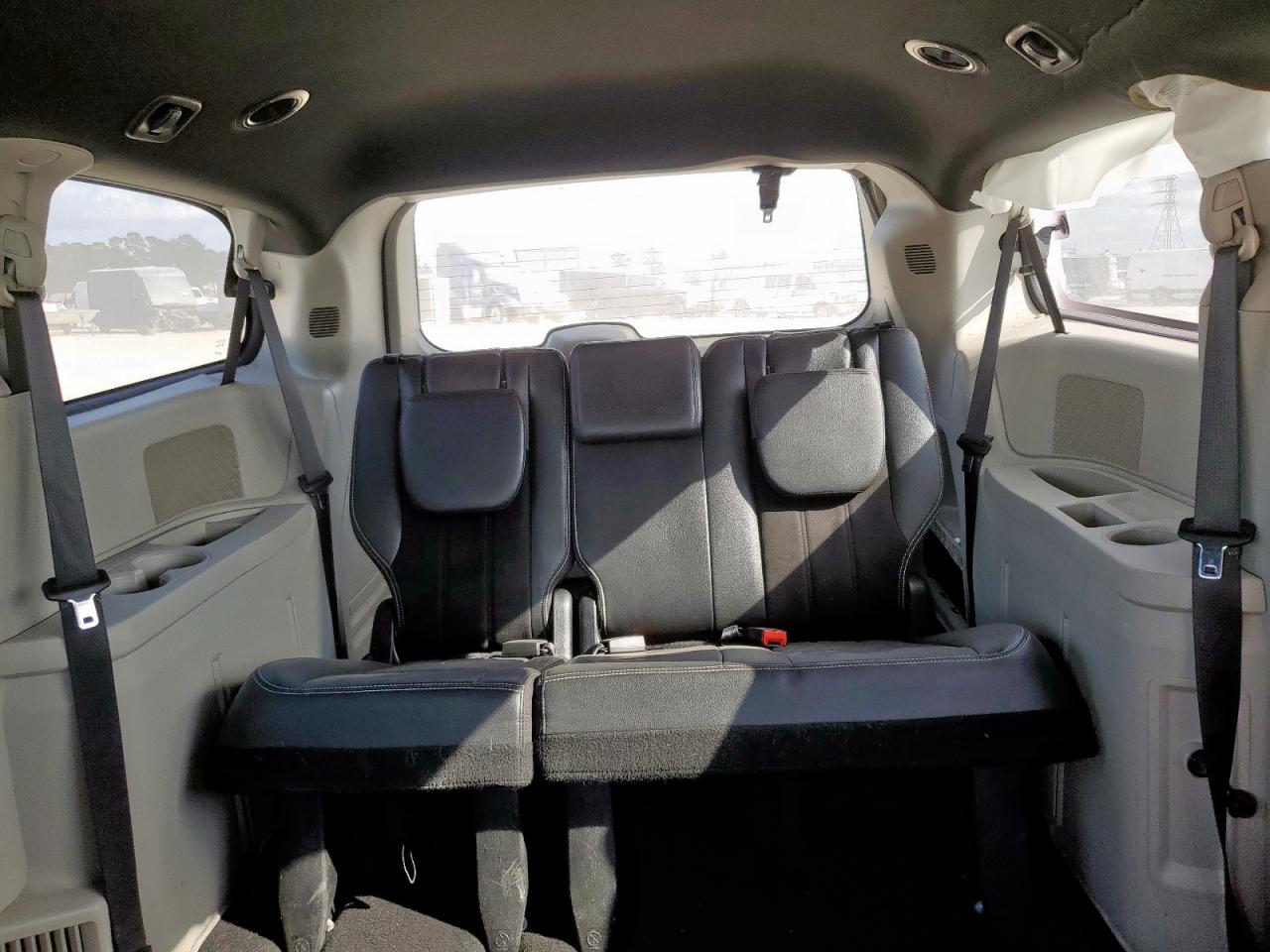 Dodge Caravan Sxt Image 6