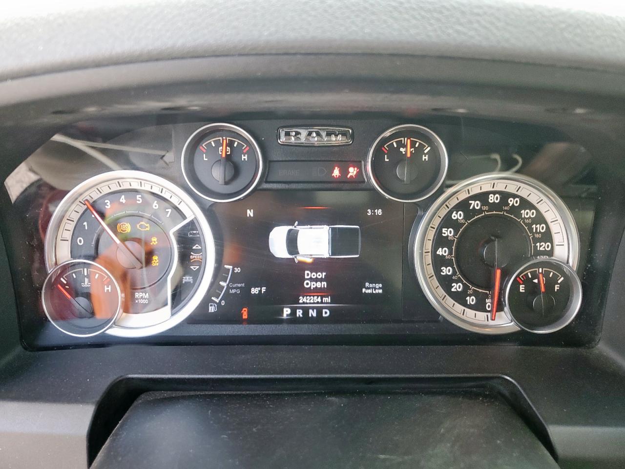 Ram 1500 Slt Image 6