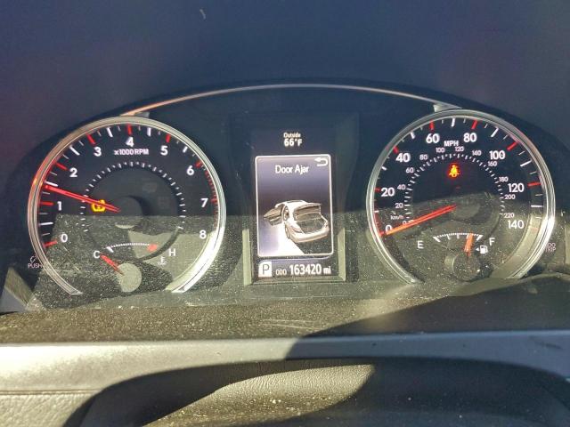 Toyota Camry Le Image 9