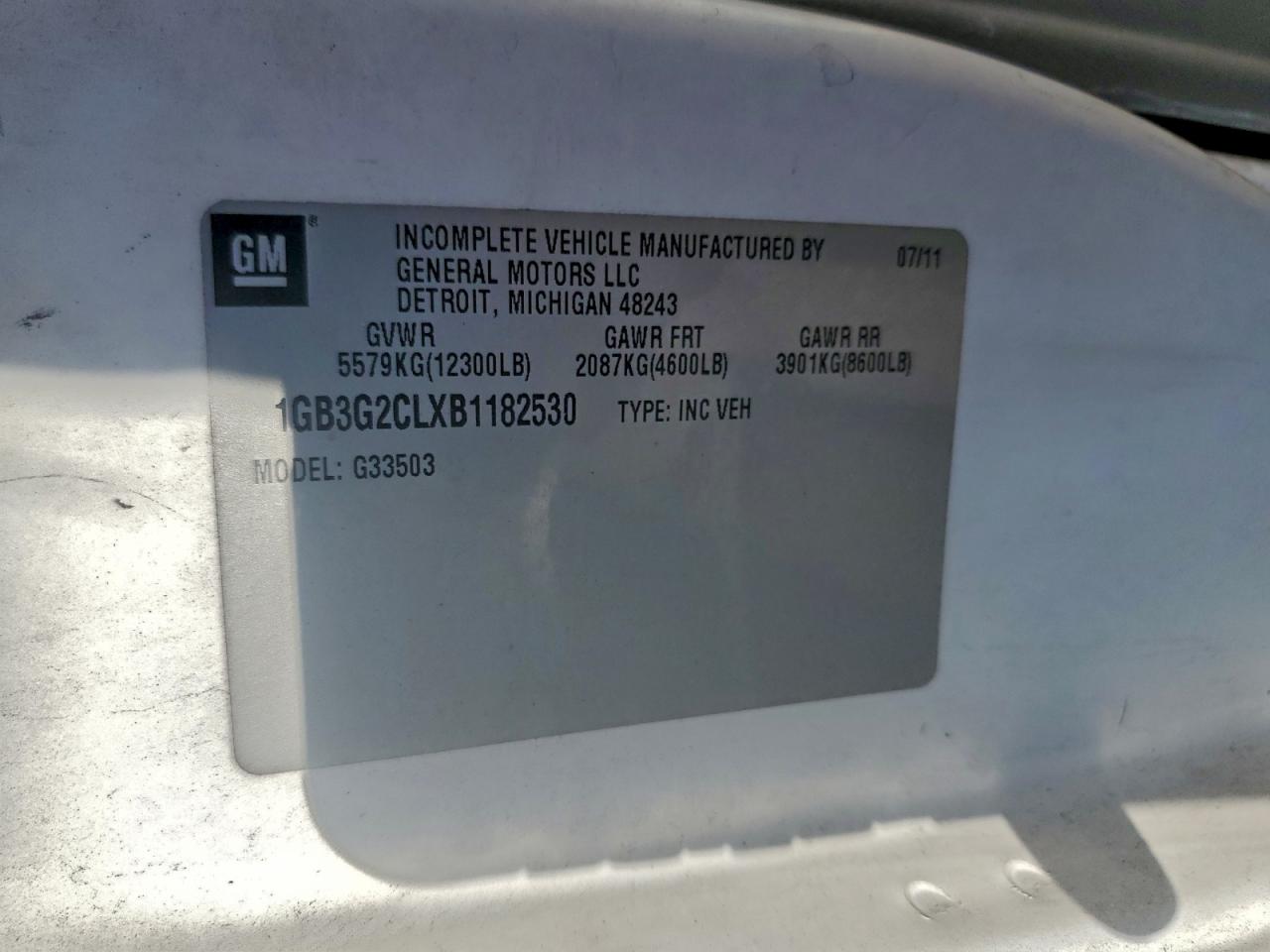 Chevrolet Express Image 11