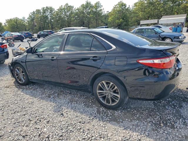 Toyota Camry Le Image 6