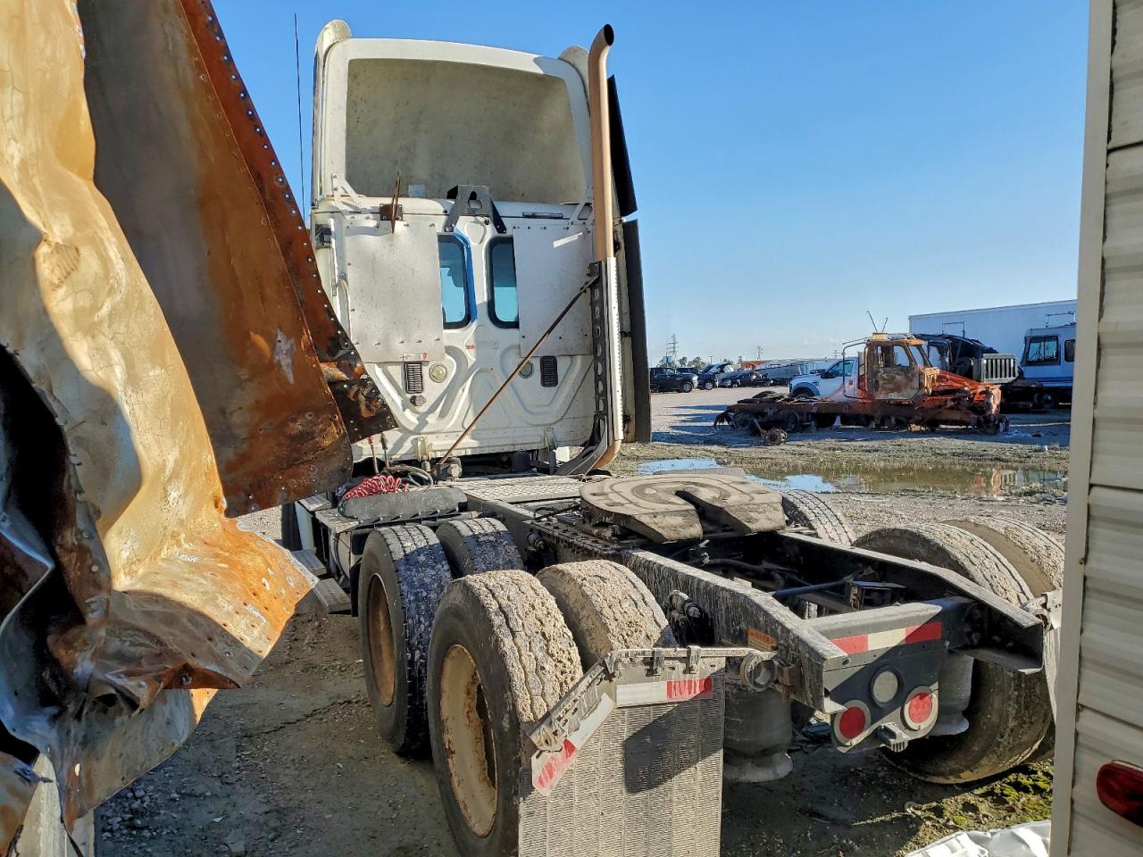 Freightliner Cascadia Image 4
