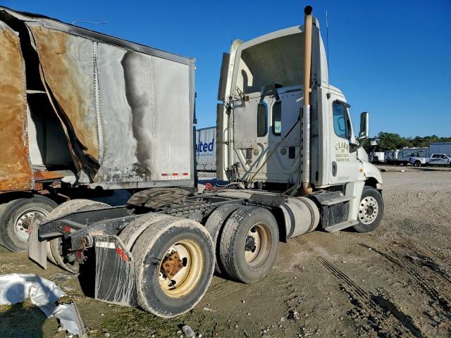 Freightliner Cascadia Image 2