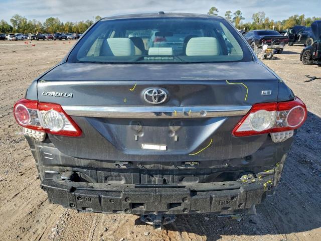 Toyota Corolla Base Image 14