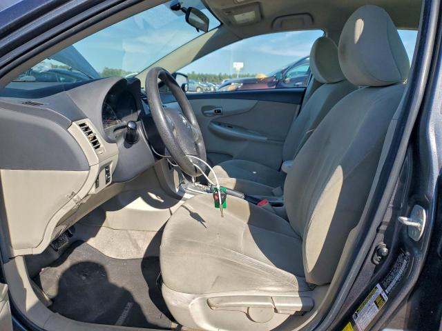 Toyota Corolla Base Image 12