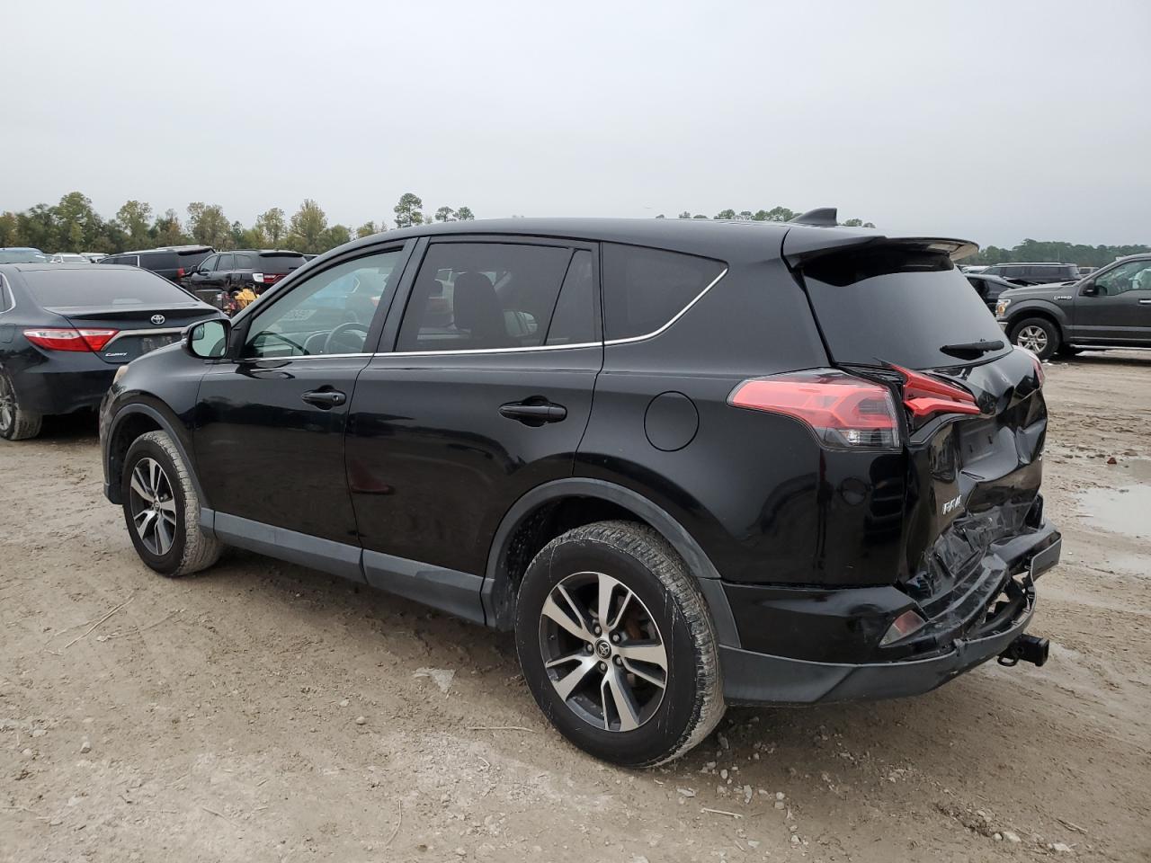 Toyota RAV4 Adventure Image 2