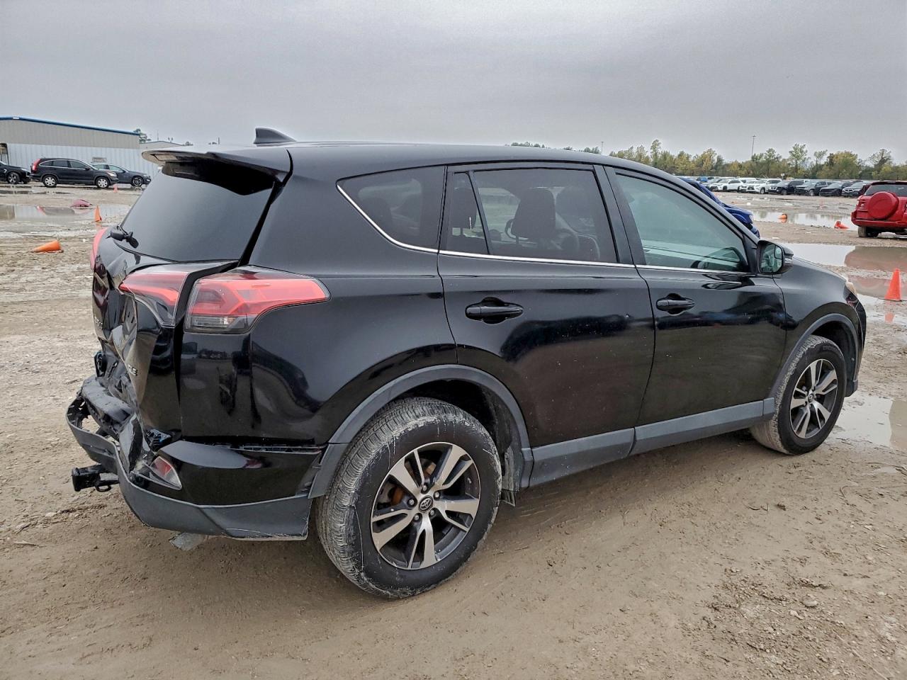 Toyota RAV4 Adventure Image 10