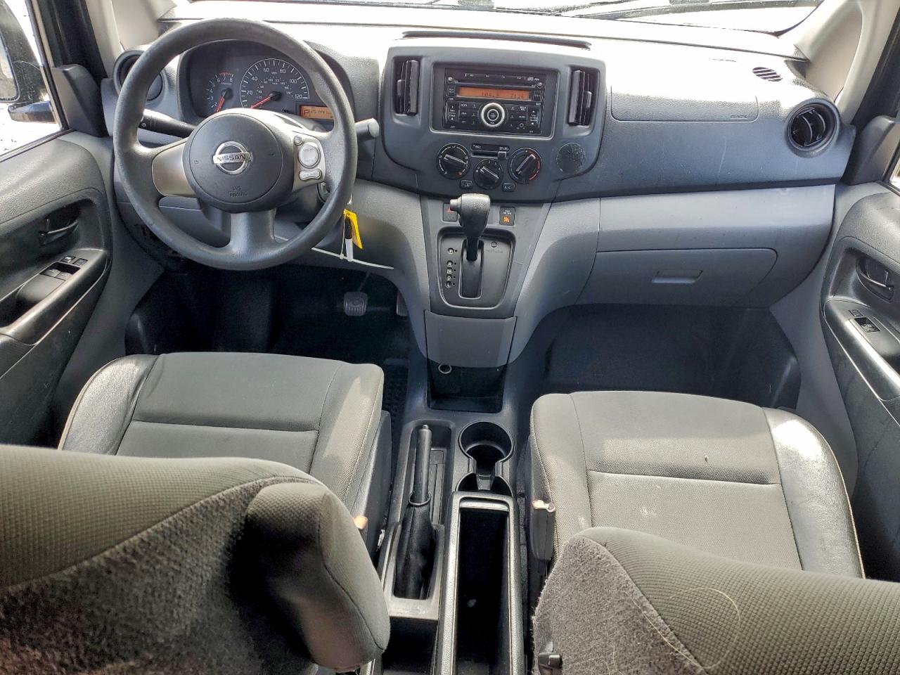 Nissan Nv 2.5s Image 12