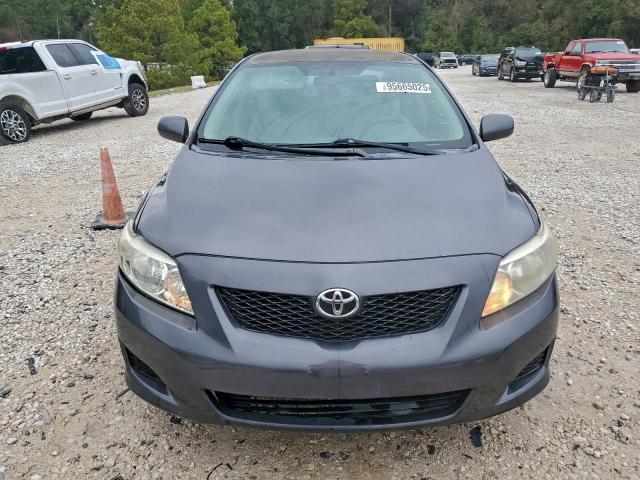 Toyota Corolla Base Image 2