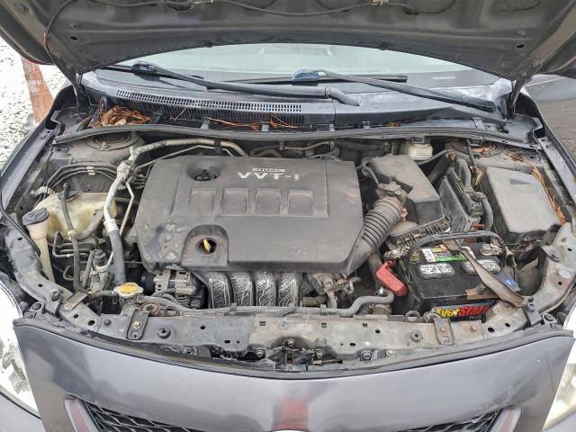 Toyota Corolla Base Image 8
