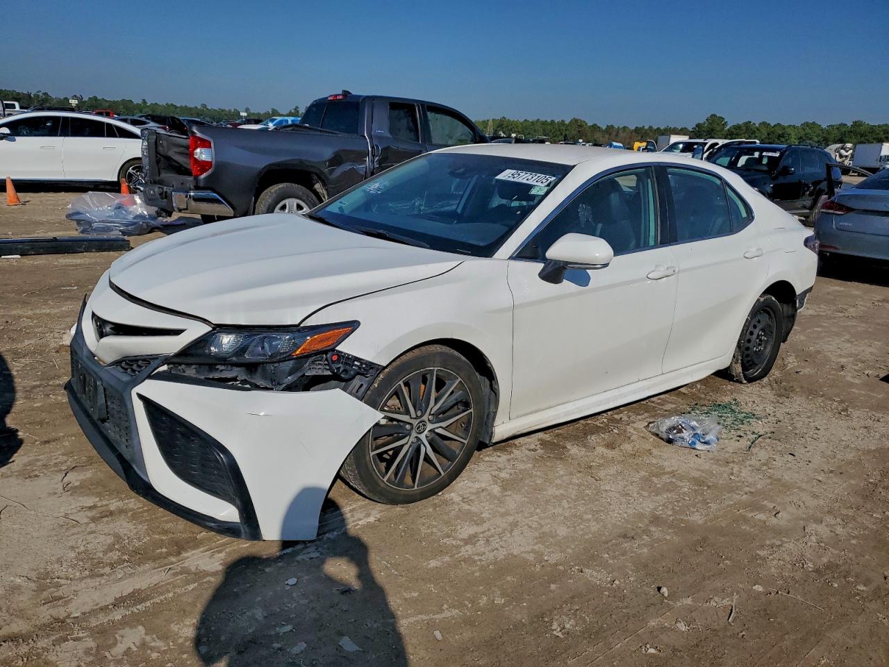 Toyota Camry Se Image 1
