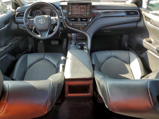 Toyota Camry Se Image 6