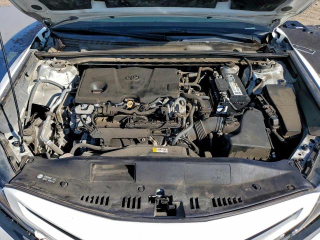 Toyota Camry Se Image 10