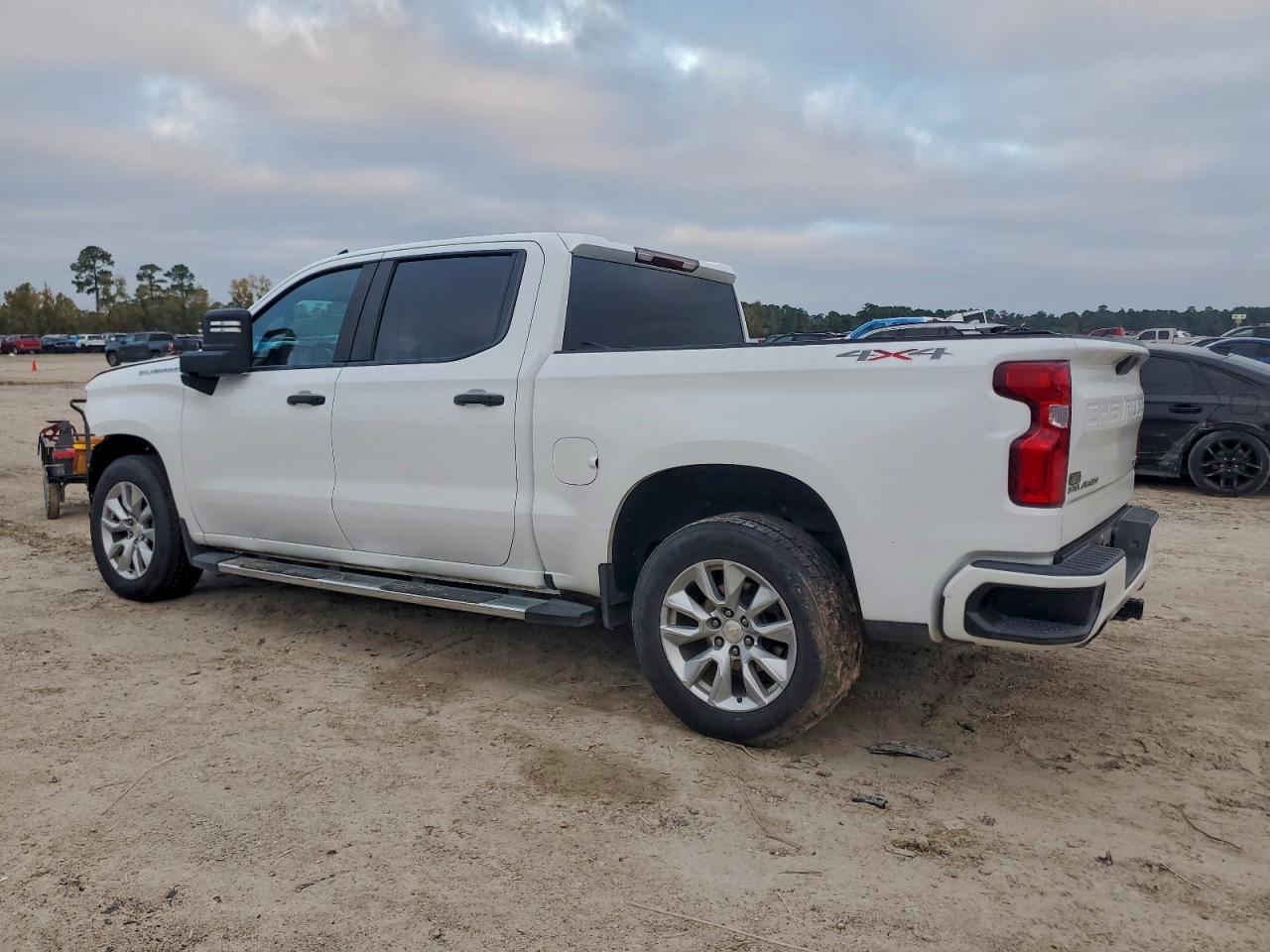 Chevrolet Silverado K1500 Custom Image 8
