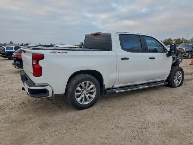 Chevrolet Silverado K1500 Custom Image 10