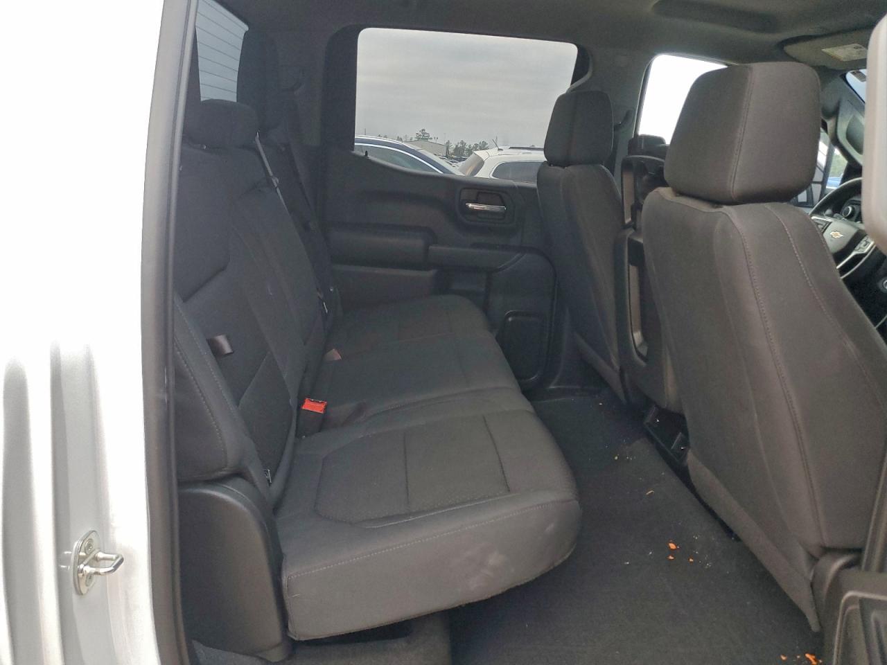 Chevrolet Silverado K1500 Custom Image 5