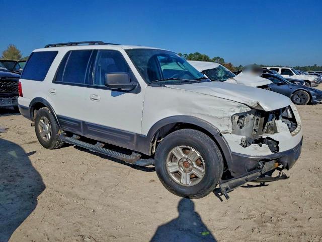 Ford Expedition Xlt Image 11