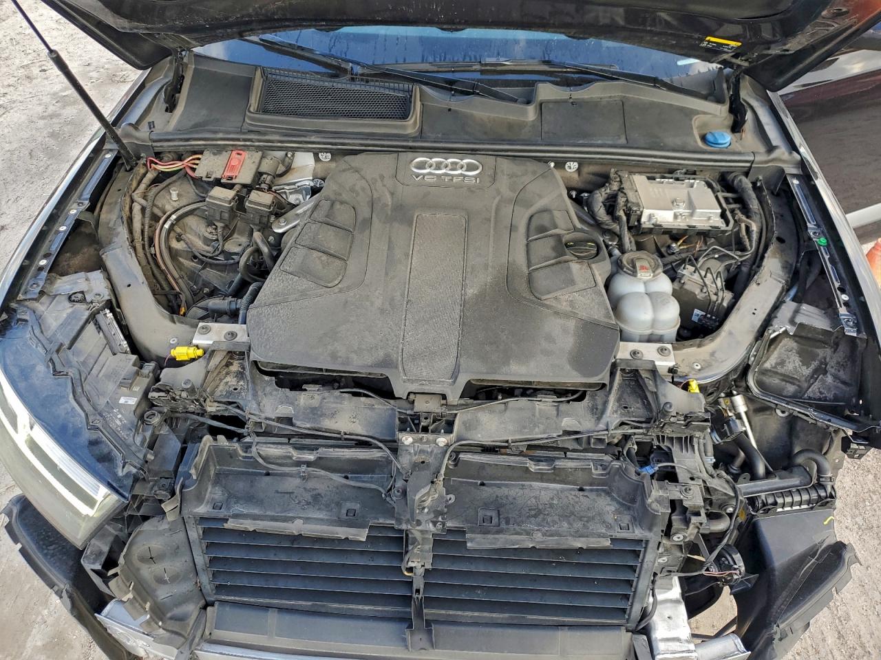 Audi Q7 Prestige Image 11