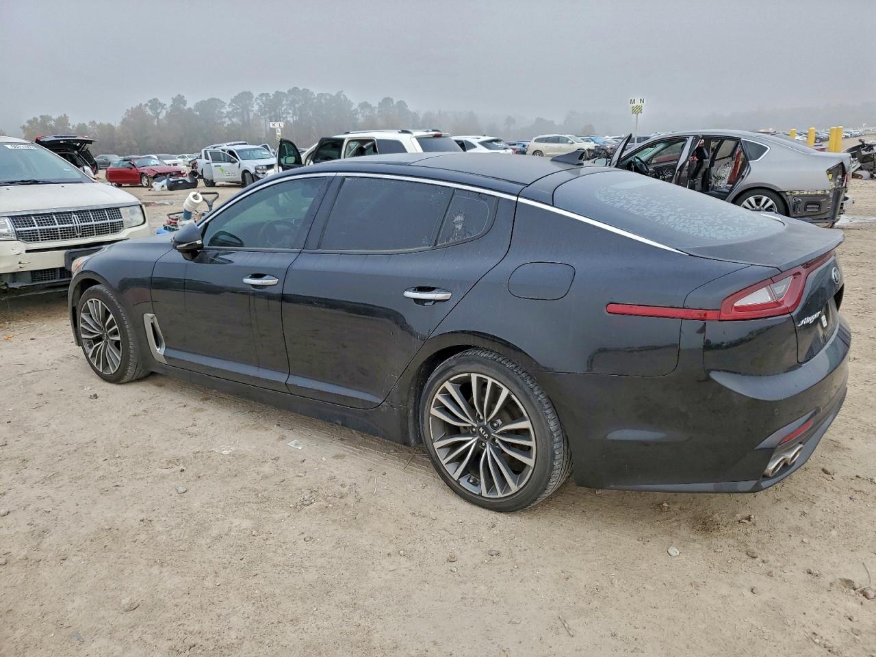 Kia Stinger Premium Image 9