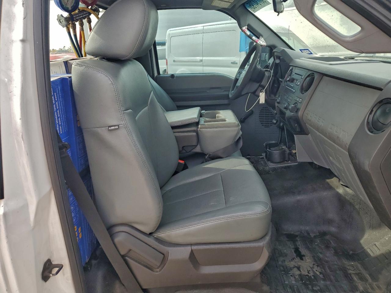 Ford F-250 Super Duty Image 12