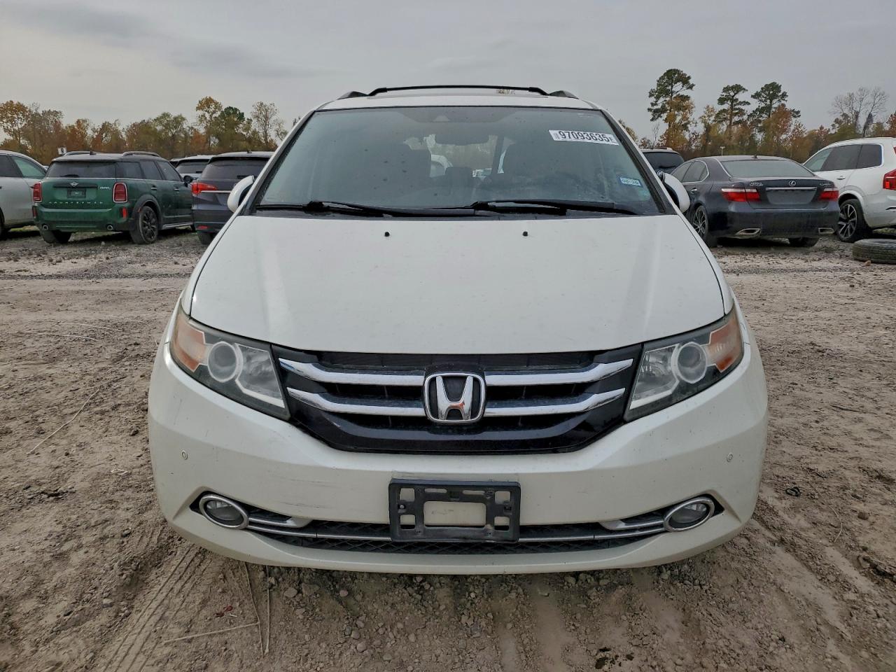 Honda Odyssey Touring Image 5