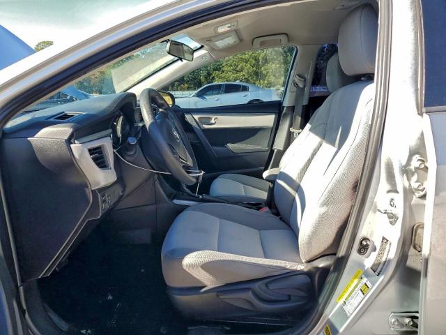 Toyota Corolla L Image 6