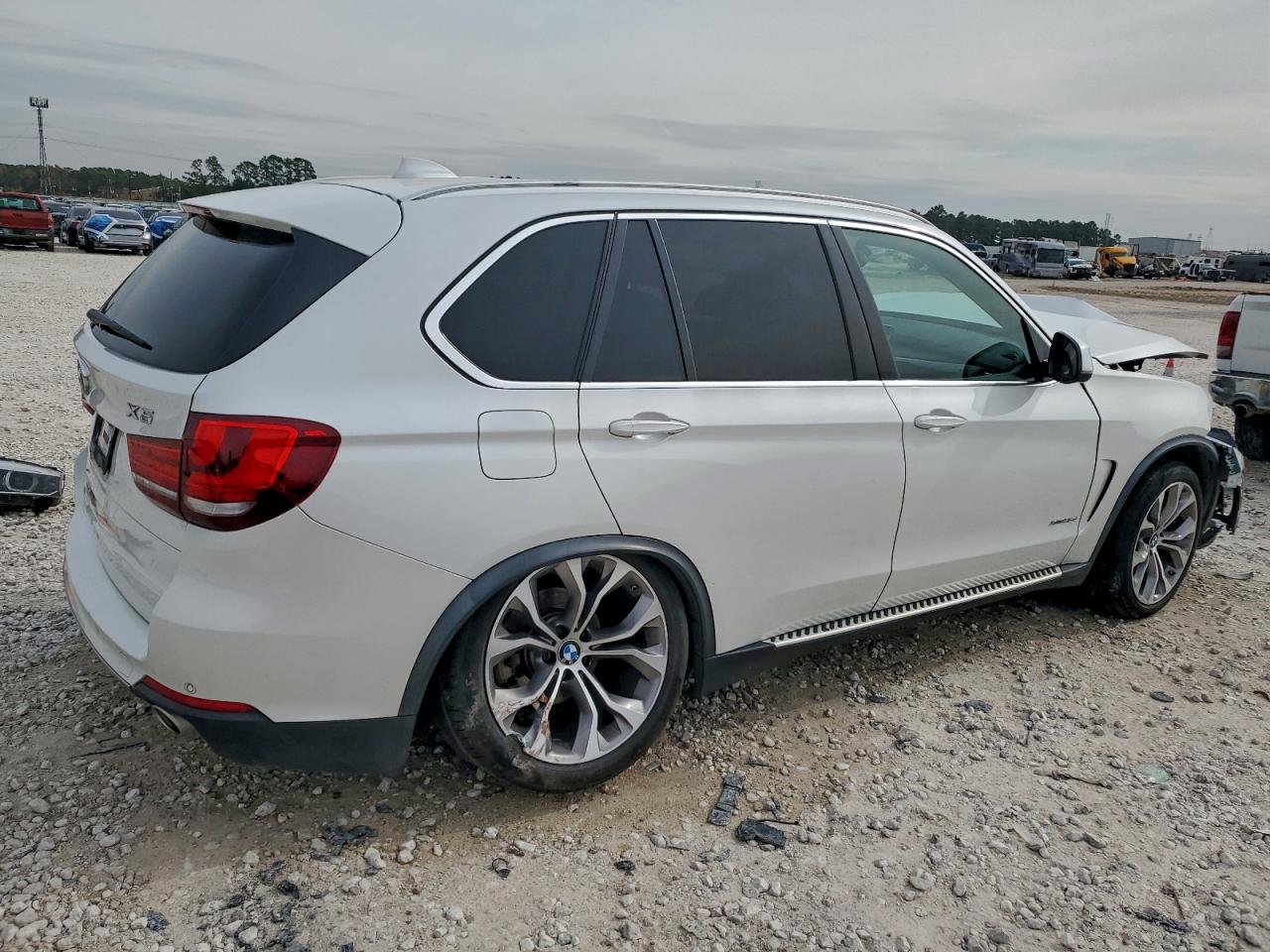 BMW X Series Xdrive35d Image 4