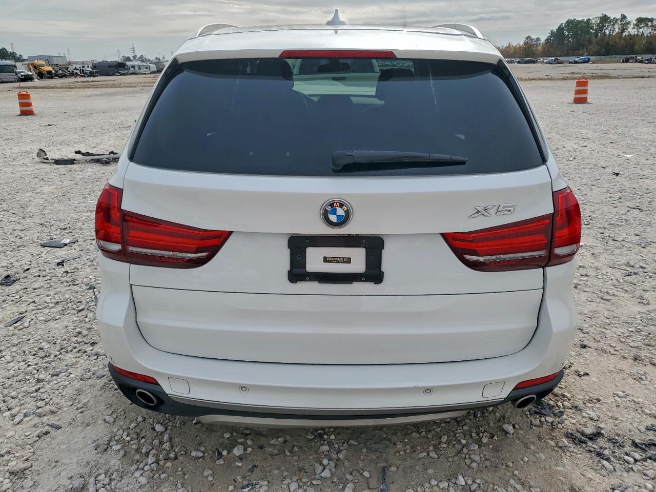 BMW X Series Xdrive35d Image 2