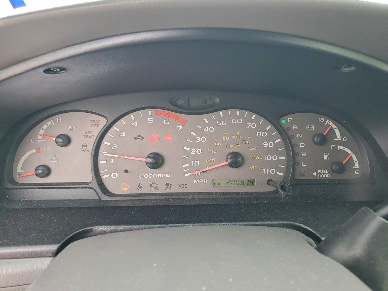 Toyota Sequoia Limited Image 9