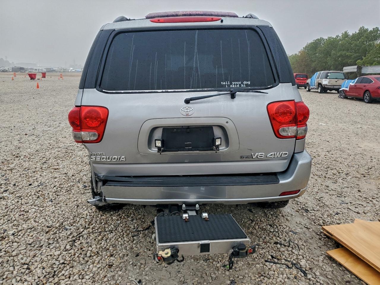 Toyota Sequoia Sr5 Image 6