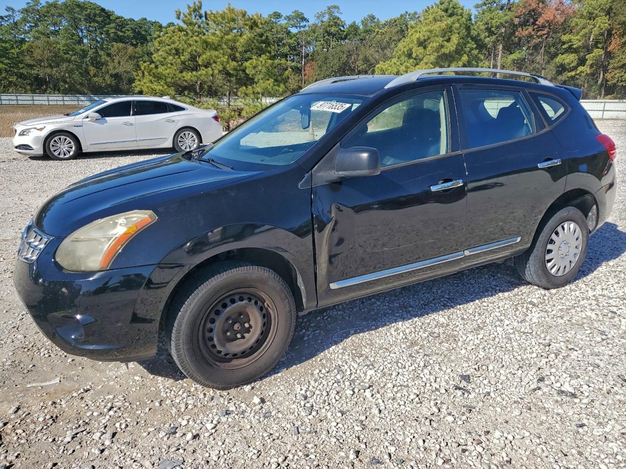 Nissan Rogue S Image 1