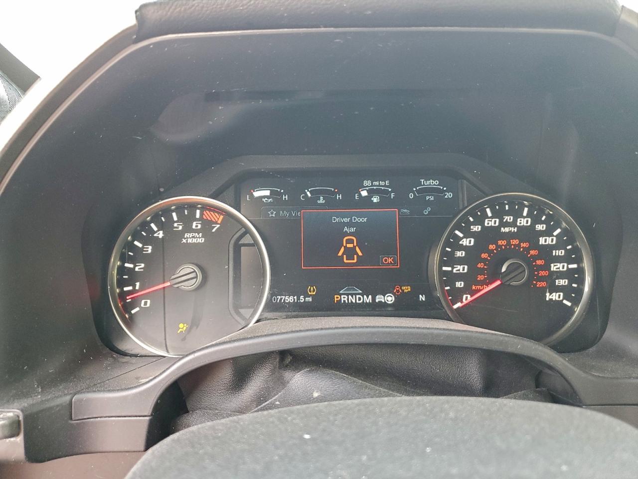 Ford F-150 Raptor Image 10