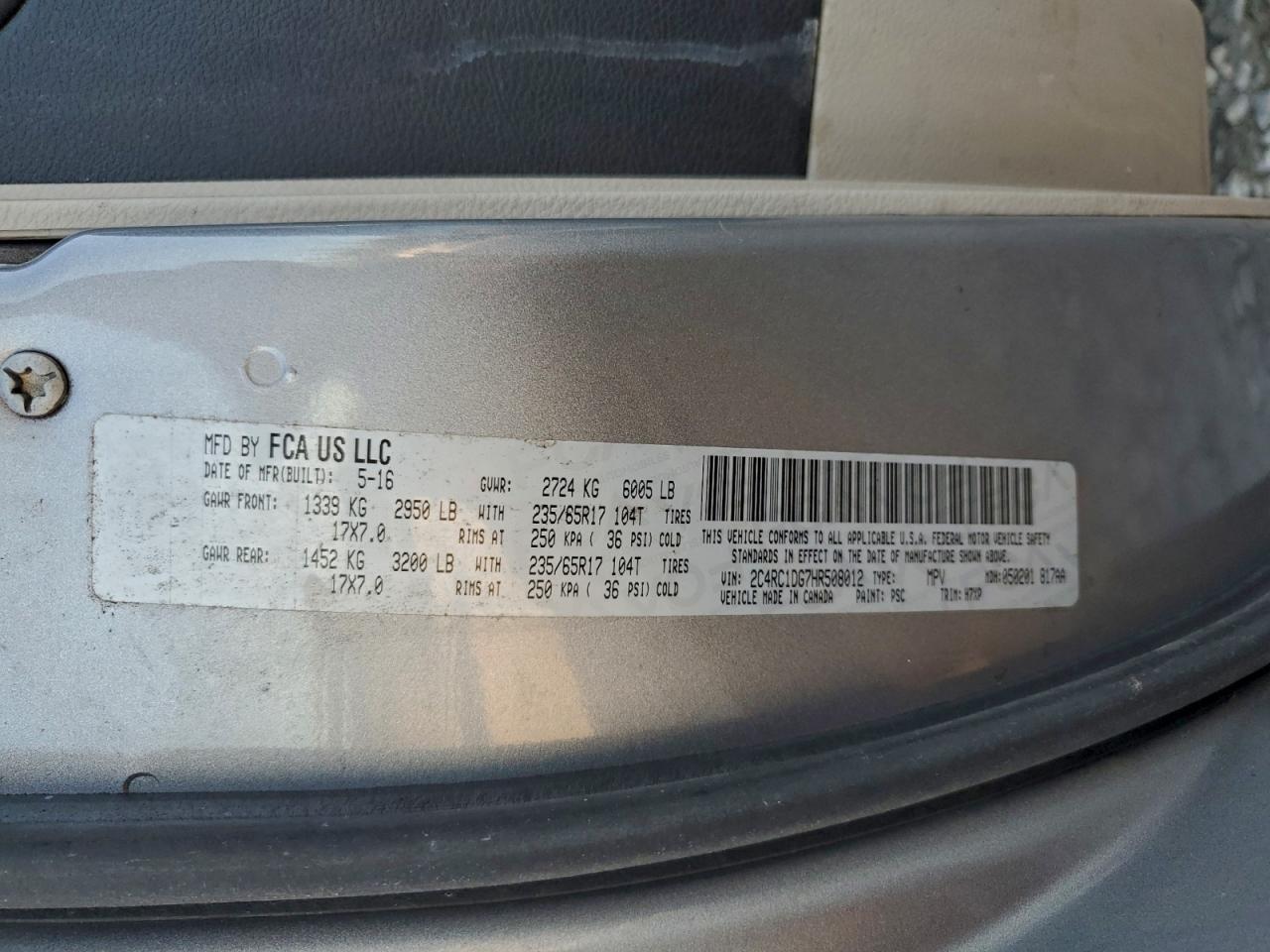 Chrysler Pacifica Touring Image 7