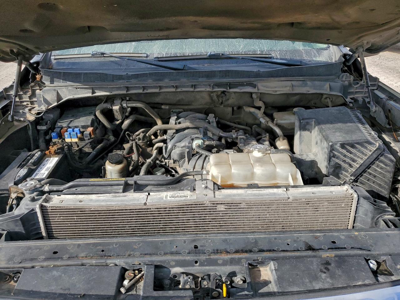 Nissan Titan Sl Image 10