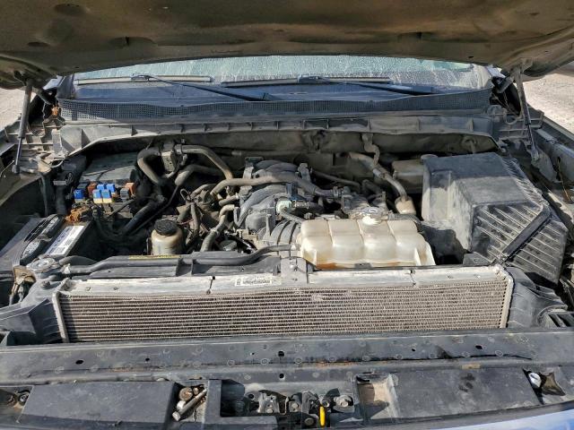 Nissan Titan Sl Image 10