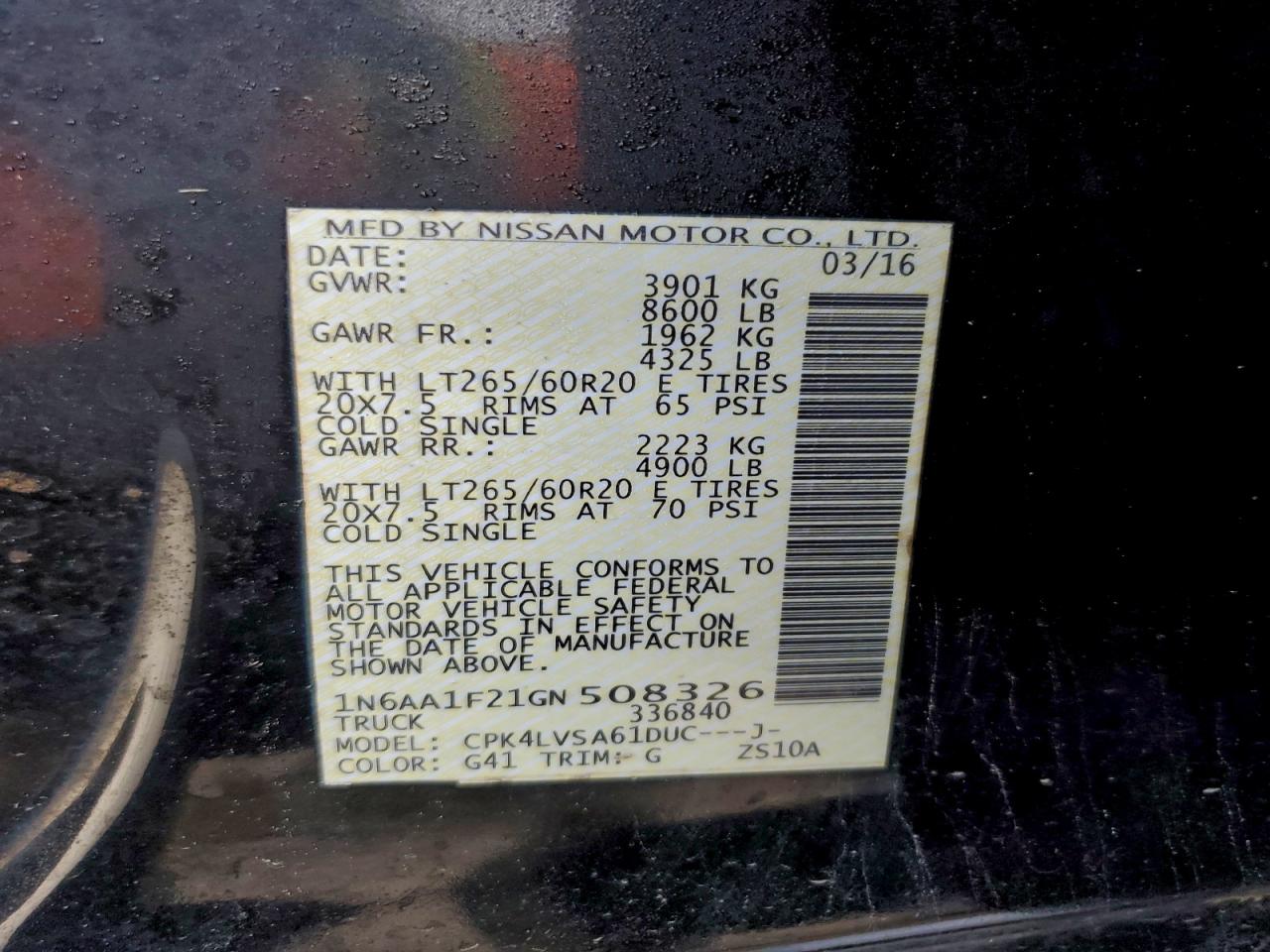 Nissan Titan Sl Image 9