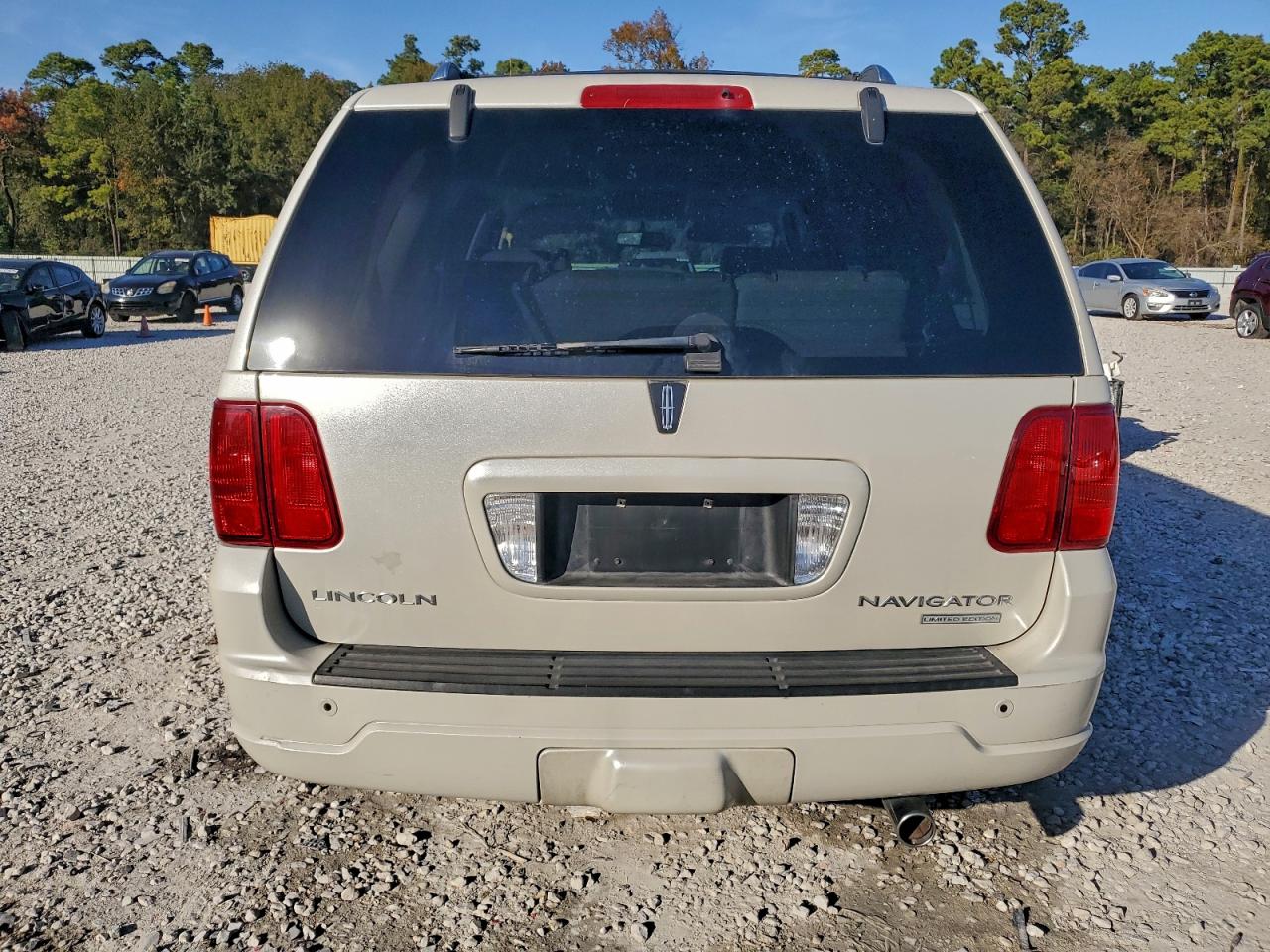 Lincoln Navigator Image 4