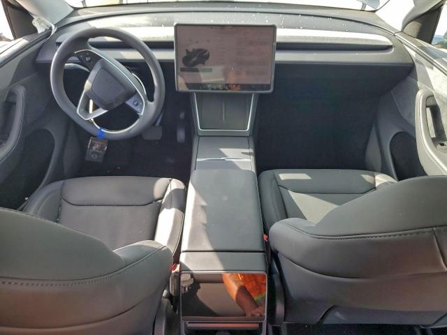 Tesla Model Y Image 8