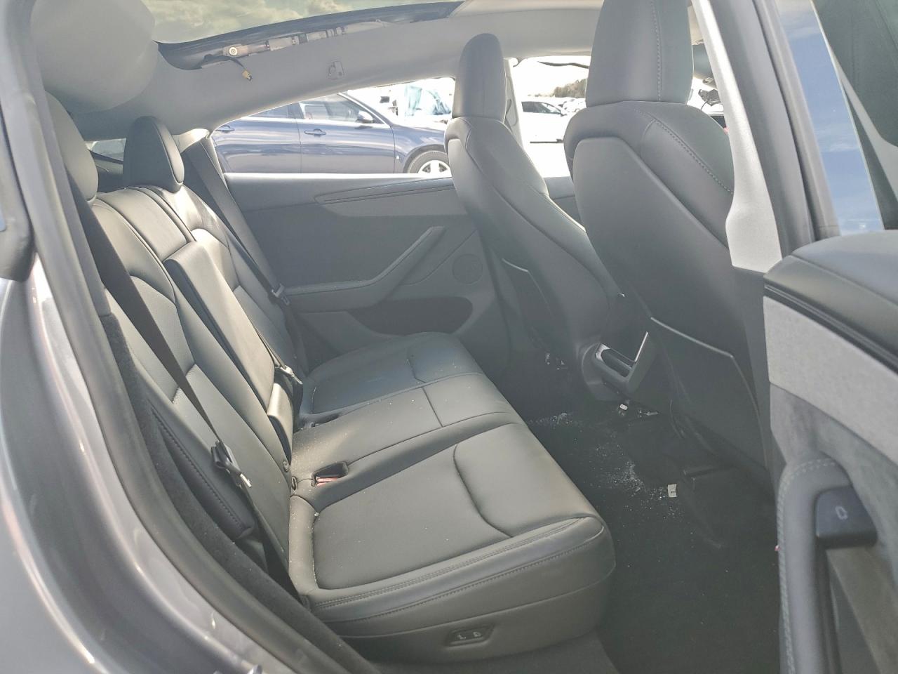 Tesla Model Y Image 4