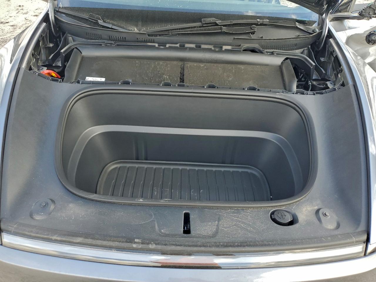 Tesla Model Y Image 7