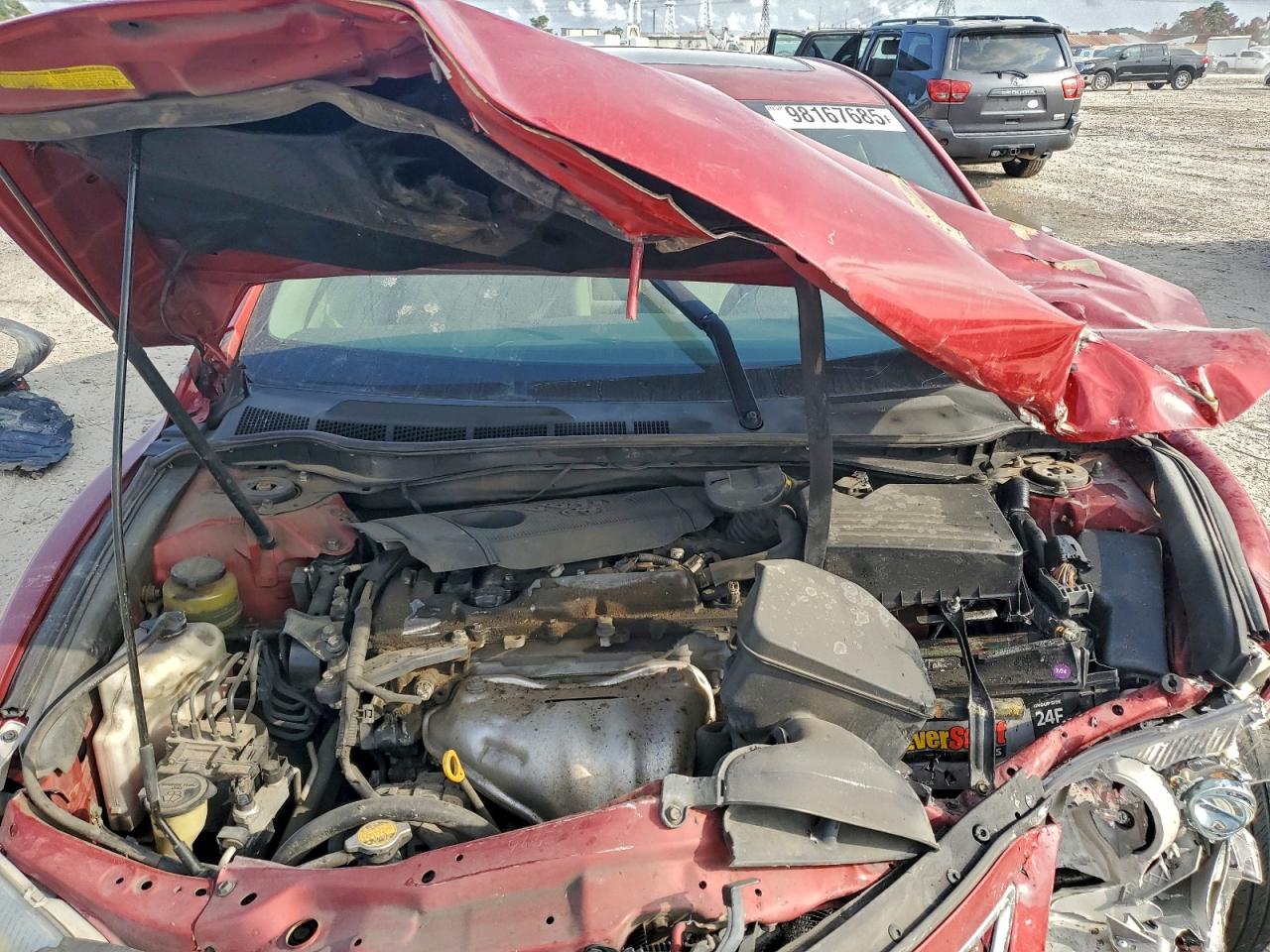 Toyota Camry Base Image 10
