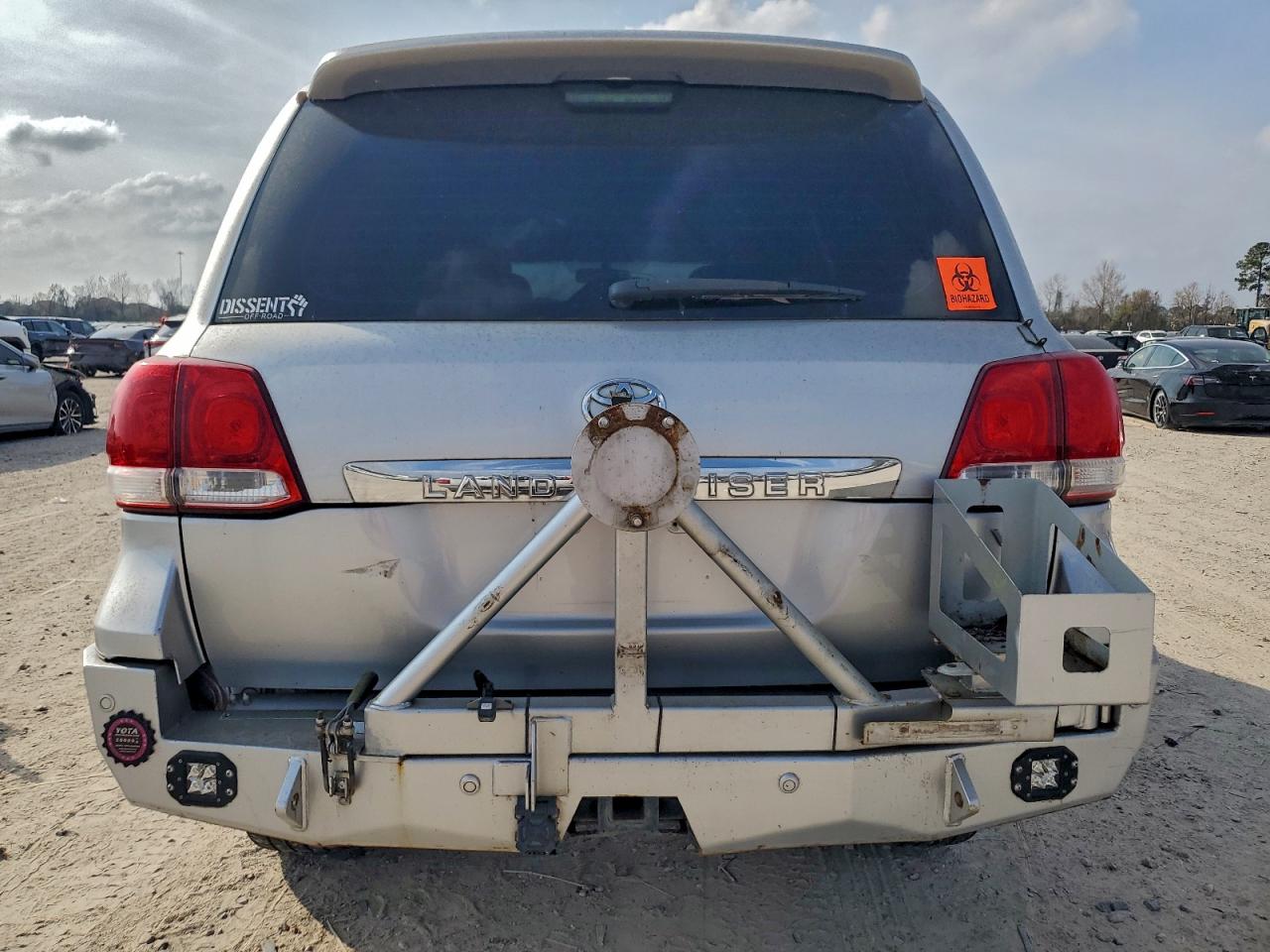 Toyota Land Cruis Image 7