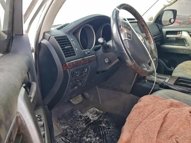 Toyota Land Cruis Image 2