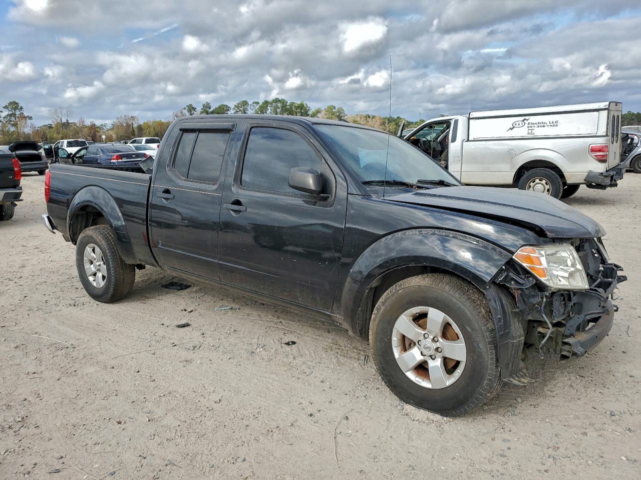 Nissan Frontier Sv Image 10