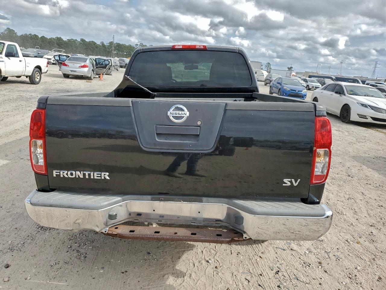 Nissan Frontier Sv Image 3