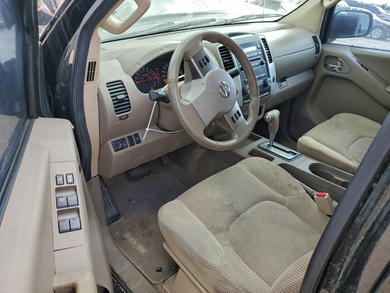 Nissan Frontier Sv Image 4