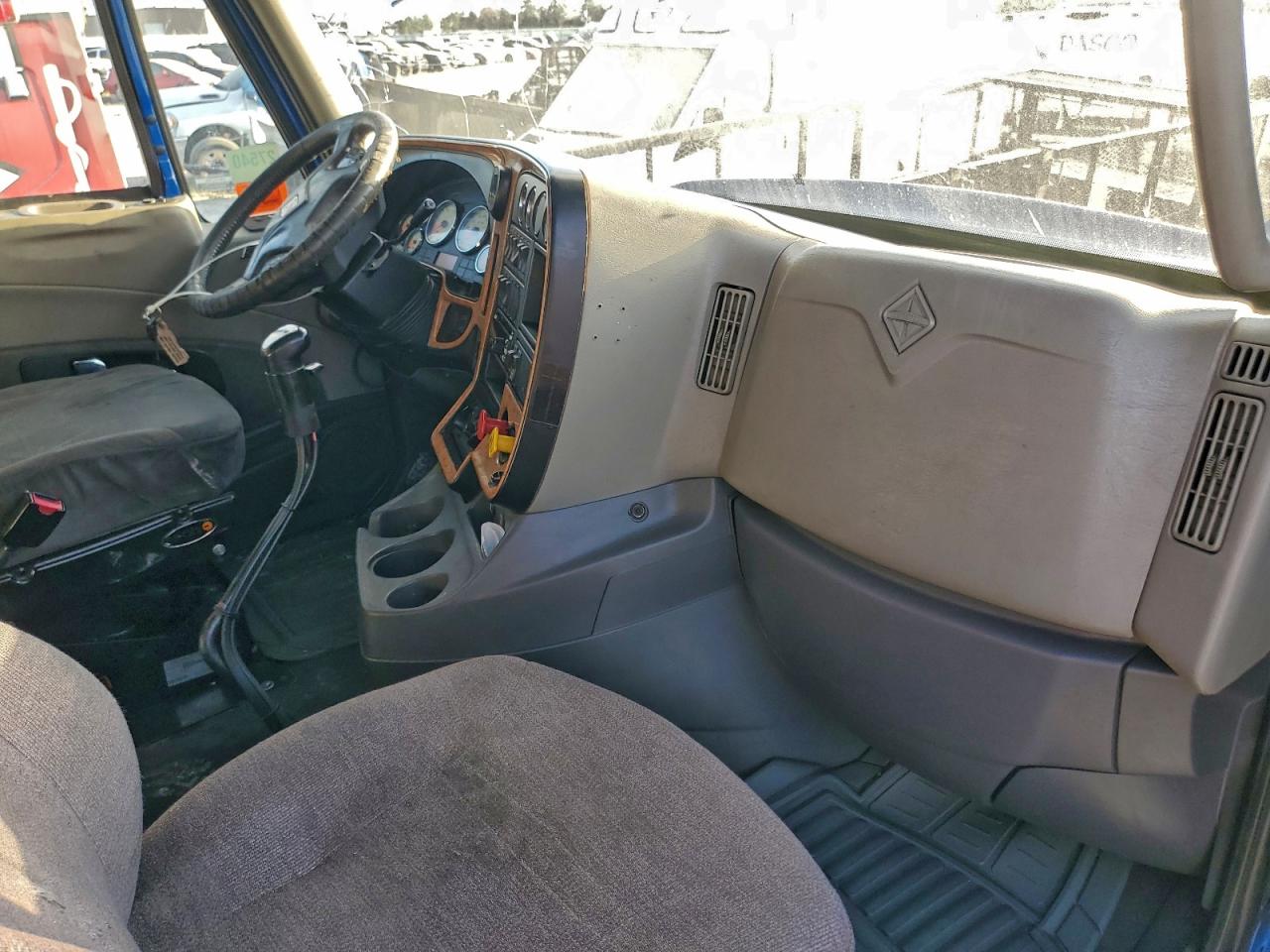 International Prostar Image 4