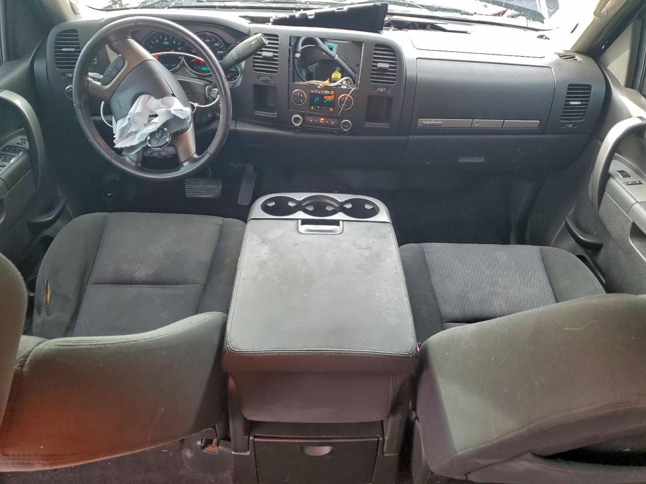 Chevrolet Silverado C1500 Lt Image 2