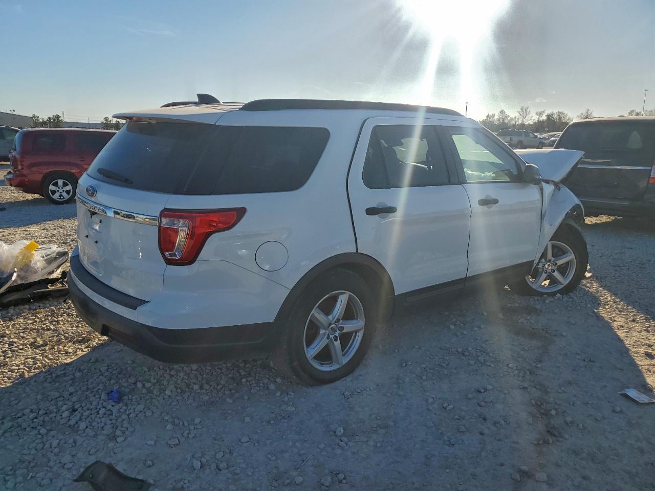 Ford Explorer Image 2